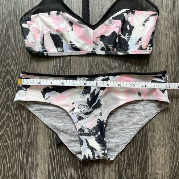 Rare Lululemon Surf to Sand Bikini Set - Picture 6 of 9